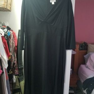 3/4 sleeve black dress